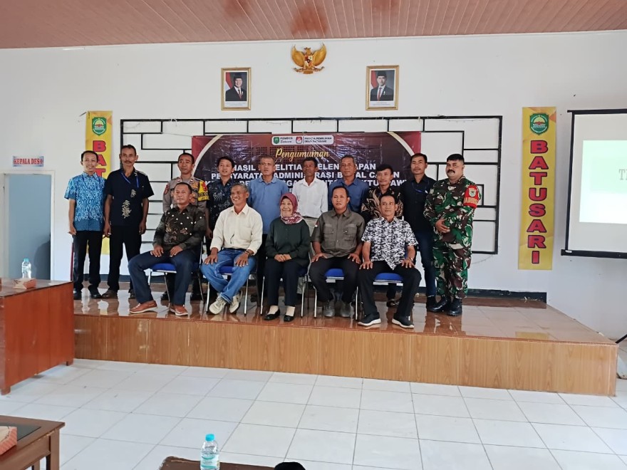 Hasil seleksi kelengkapan berkas balon PAW disampaikan Panitia dalam pertemuan di Aula Desa Batusari